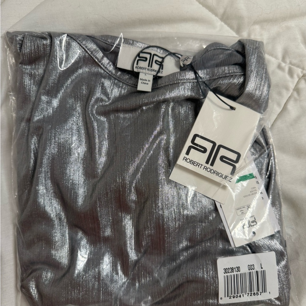 Robert Rodriguez Shimmering Silver Twist Blouse - Picture 5 of 6